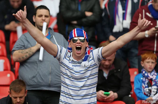 Tifosi dei Rangers' title='Don Hutchison si è quasi unito ai Rangers