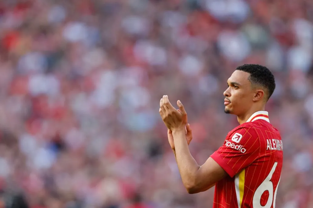 Trent Alexander-Arnold udnævner 'bemærkelsesværdig' Liverpool-stjerne som den bedste spiller, han nogensinde har spillet med