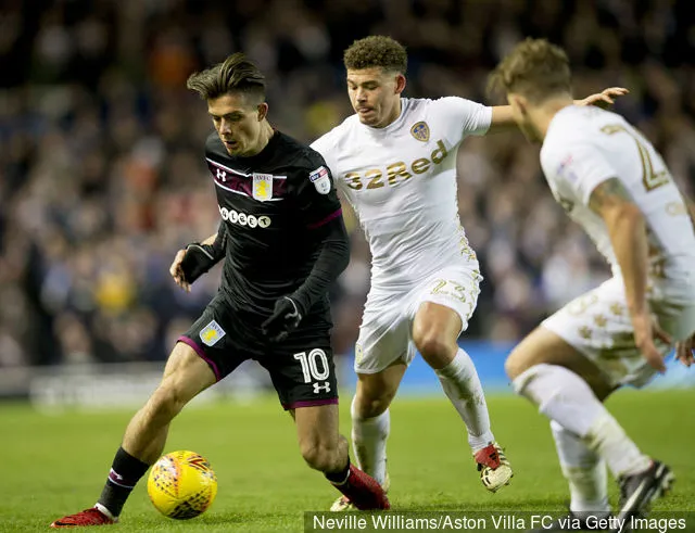 Jack Grealish dell'Aston Villa durante la partita del campionato Sky Bet tra Leeds United e Aston Villa a Elland Road il 1° dicembre 2017 a Leeds, Inghilterra.' title='Lee Hendrie condivide un'opinione onesta sul Leeds United prima della partita con l'Aston Villa
