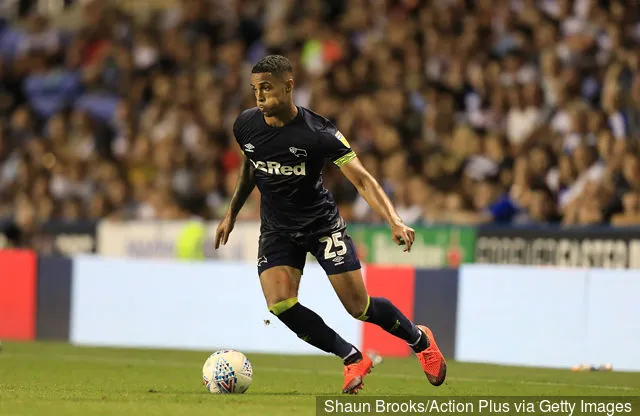 3. august 2018 Madejski Stadium Reading England; EFL Championship fodbold Reading versus Derby County; Max Lowe fra Derby County' title='Derby County-fans reagerer på Twitter på Max Lowes kommentarer