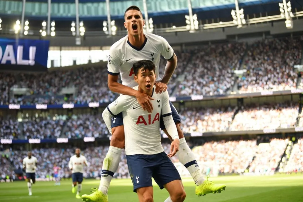 Son Heung-min kane tottenham' title='Erik Lamela visar kärlek till en Tottenham Hotspur-spelare efter oavgjort försäsong