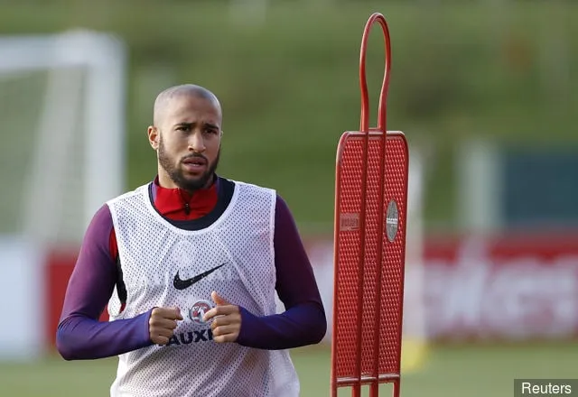 Angleterre' title='Jack Sullivan et Twitter réagissent alors que la star des Hammers, Antonio, est snobée pour l'ailier de Palace