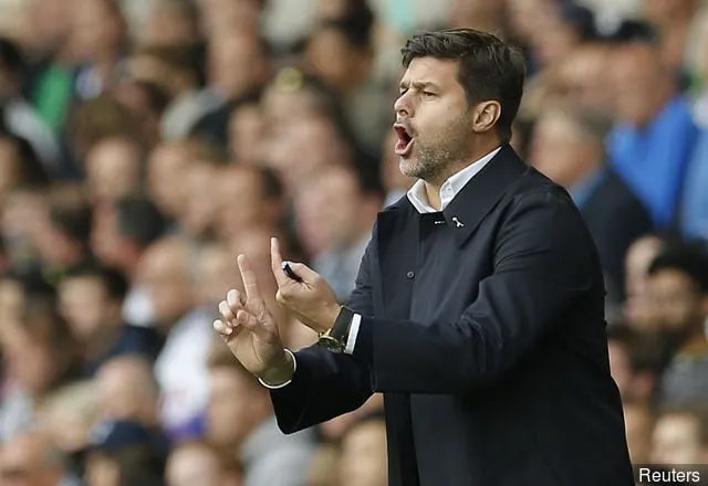 Tottenhamin pomo Mauricio Pochettino leimaa Bournemouthin Artur Borucia hyvin erikoiseksi pelaajaksi