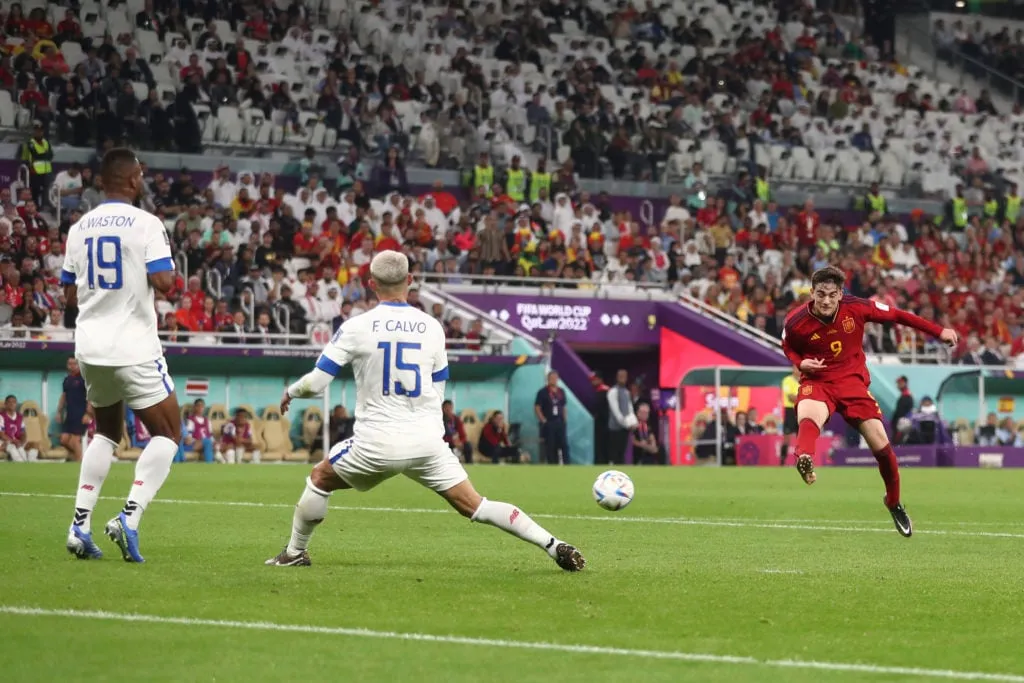 Gavi ohitti Guardiolan ja kuusi muuta Espanjan nuorimpana MM-maalintekijänä