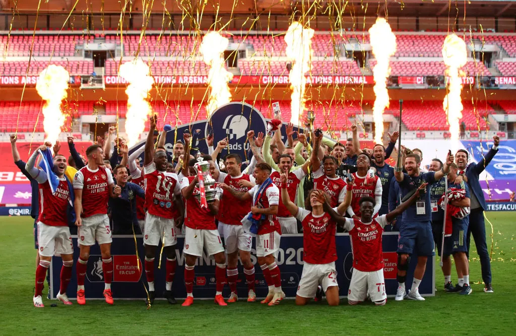 Video: Arsenals Pepe förutspådde FA-cupens slutresultat på fredagen; syftar till att gräva mot Giroud