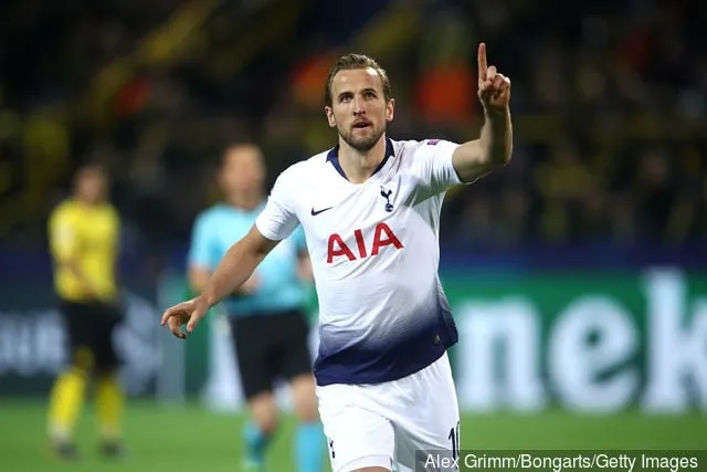 Harry Kane från Tottenham Hotspur firar efter att han gjort sina lags första mål under UEFA Champions Leagues åttondelsfinalmatch mellan Borussia Dortmund och Tottenham...' title='Tottenham Hotspurs fans reagerar på Harry Kanes firande