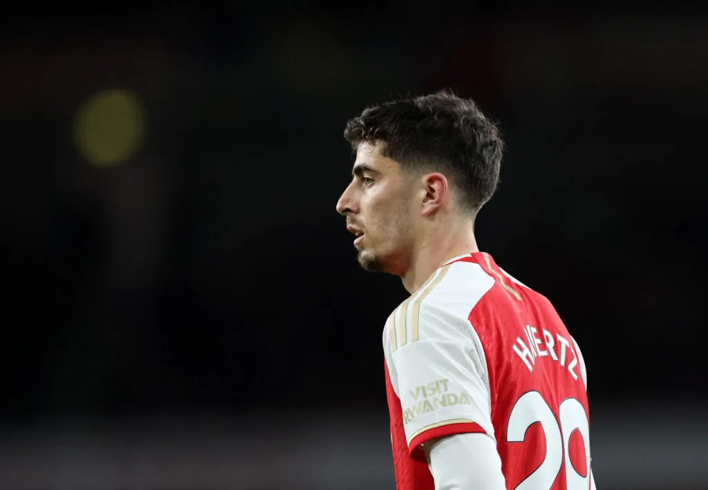 'Se on aggressiivista'… Dermot Gallagher antaa kiistanalaisen vastauksen Arsenalin punaisen kortin väitteeseen Wolvesia vastaan