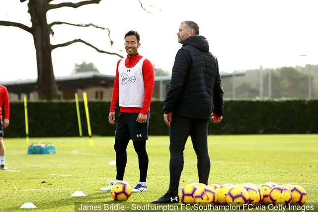 Майя Ёсіда каментуе таварыскі матч Саўтгемптана ў Кітаі