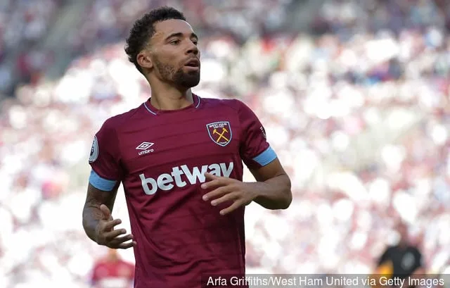 ЛОНДАН, АНГЛІЯ - 01 ВЕРАСНЯ Раян Фрэдэрыкс з 'Вест Хэм Юнайтэд' падчас матчу Прэм'ер-лігі паміж 'Вест Хэм Юнайтэд' і 'Вулверхэмптан Уондэрэрс' на лонданскім стадыёне 1 верасня 2018 г.' title='Абаронца Вест Хэма Раян Фрэдэрыкс прызнаўся ў Тотэнхэме