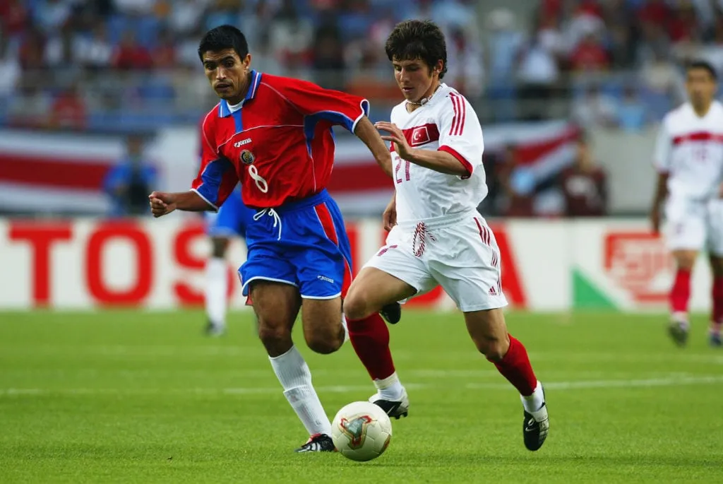 Эмрэ Белазаглу з Турцыі' title='Белазоглу і Турцыя занялі 3-е месца на чэмпіянаце свету 2002 года, але не вярнуліся