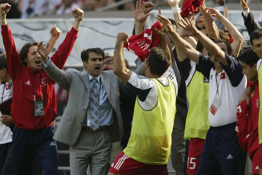 ベロゾグルとトルコは2002年ワールドカップで3位となったが、戻っていない