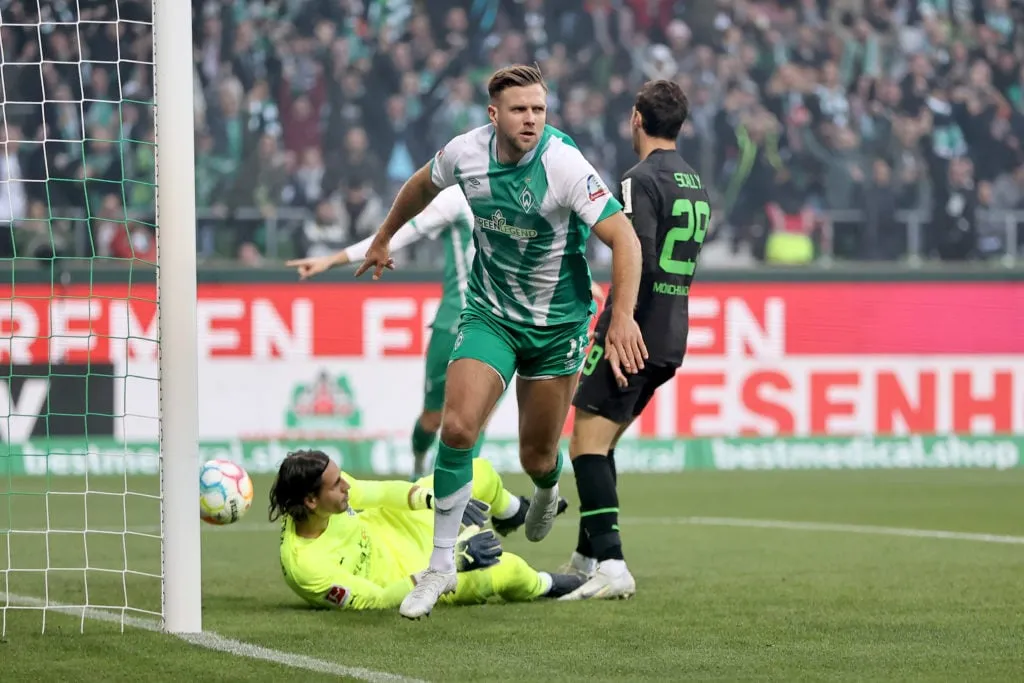 SV Werder Bremen v Borussia Mönchengladbach - Bundesliga' title='West Ham transfernyheter: Irons