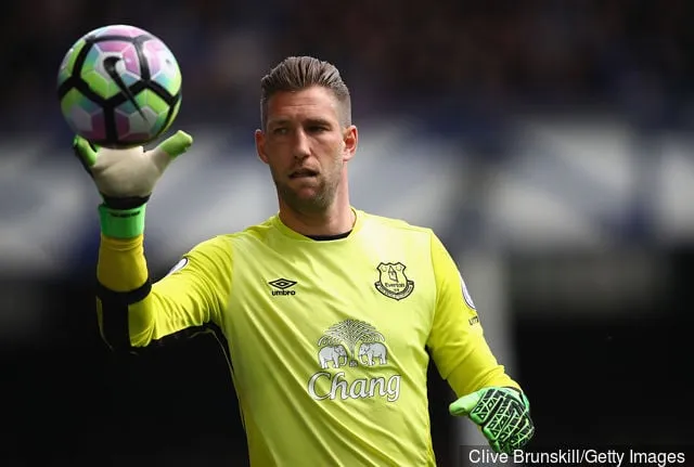 Брамнік 'Эвертана' Стэкеленбург набліжаецца да вяртання ў форму