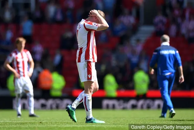 Stoke City-fans reagerer på Twitter, da Ryan Shawcross sender en takbesked