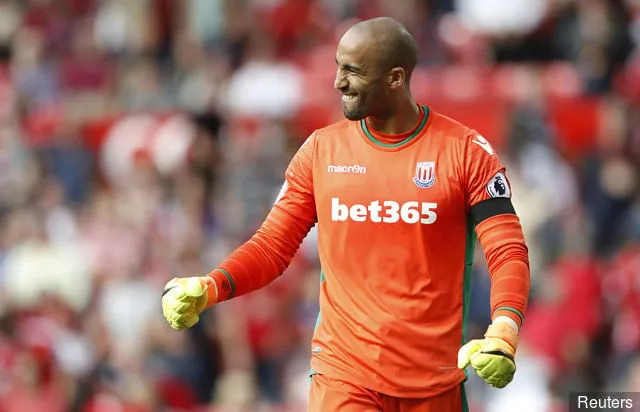 Stoke City-doelman Lee Grant heeft ontzag voor Shay Give
