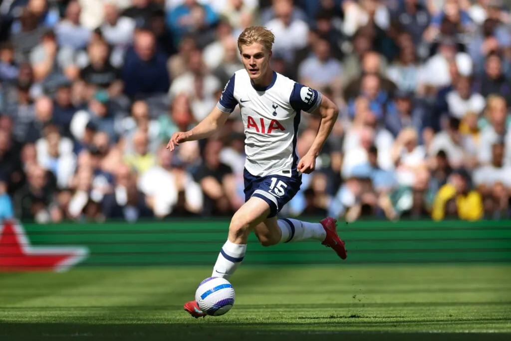 Hva Tottenham planlegger å gjøre med Lucas Bergvall etter 'utmerket' debut i Premier League-sesongen