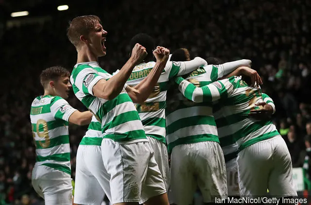 Kristoffer Ajer von Celtic feiert sein Team' title='Ist Kristoffer Ajer nun Ronny Deilas bester Celtic-Neuzugang?