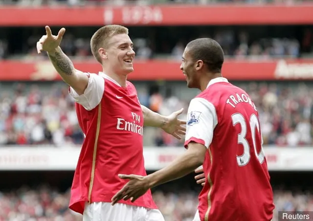 Bild tillhandahållen av Action Images *** Local Caption *** 2008-05-04T161738Z_01_IJK06_RTRIDSP_3_SOCCER-ENGLAND-ARSENAL-EVERTON.webp' title='Nicklas Bendtners avgörande ögonblick