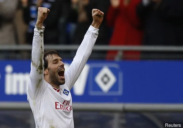 함부르크의 루드 반 니스텔로이' title='손흥민이 루드 반 니스텔루이와 함께한 첫 훈련에서 그에게 한 말을 공유한다.