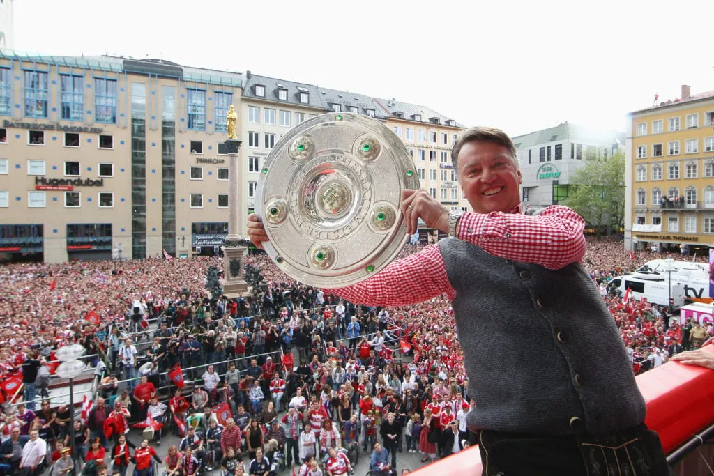 Combien de trophées Louis van Gaal a-t-il remportés ? Le record de 71 ans exploré avant la Coupe du monde