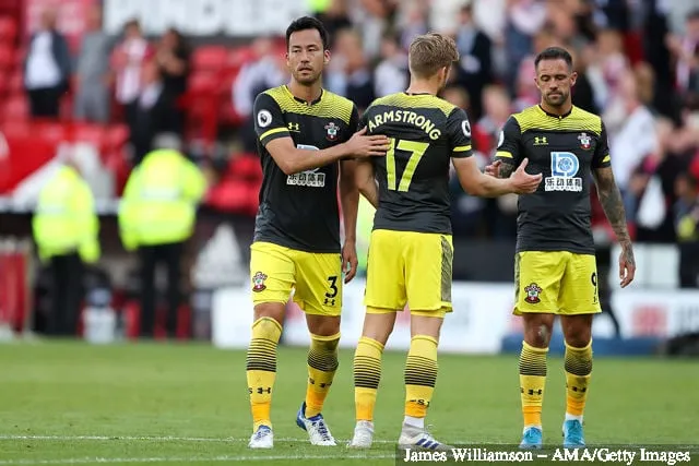 Maya Yoshida Stuart Armstrong og Danny Ings fra Southampton på fuld tid af Premier League-kampen mellem Sheffield United og Southampton FC på Bramall Lane den 14. september 2019 i...' title='Southampton-esset Maya Yoshida scorer for Japan i kampen mod Mongoliet