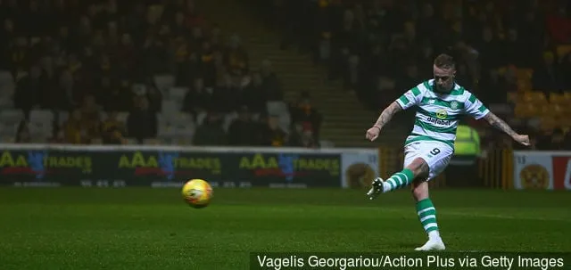 5 december 2018 Fir Park Motherwell Skottland; Ladbrokes Premier League fotboll Motherwell kontra Celtic; Leigh Griffiths från Celtic missar från platsen efter straffen i den 40:e...' title='Celtics Leigh Griffiths är full av tack på Instagram