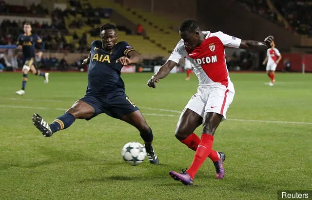 Манака' title='Справаздача: Левы абаронца Манака Бенджамін Мендзі адхіляе Ліверпуль ад трансферу Манчэстэр Сіці