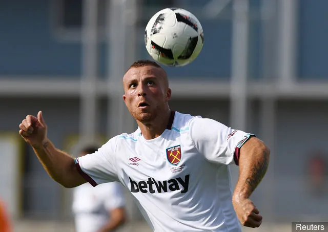 West Hamin floppi Gokhan Tore vahvistaa Besiktas-tavoitteensa