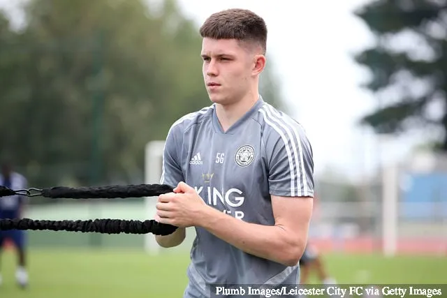 Los fanáticos del Leicester City reaccionan en Twitter a la exhibición de George Hirst contra el Derby County U23