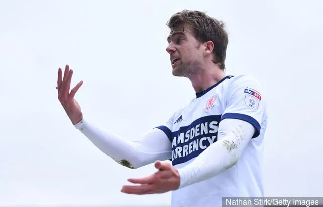 Patrick Bamford från Middlesbrough uppmanar publiken till bollen under Sky Bet Championship-matchen mellan Burton Albion och Middlesbrough på Pirelli Stadium den 2 april 2018 i Burton-...' title='Patrick Bamford är glad över att fly Chelsea för permanent övergång till Middlesbrough