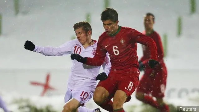 Inghilterra' title='Dan Crowley, talento in partenza dell'Arsenal, dovrebbe considerare il lasciare l'Aston Villa come un errore?