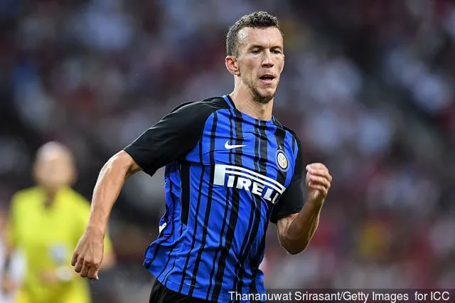 A Wolverhampton Wanderers rajongói reagálnak az Ivan Persichez fűződő kapcsolatokra