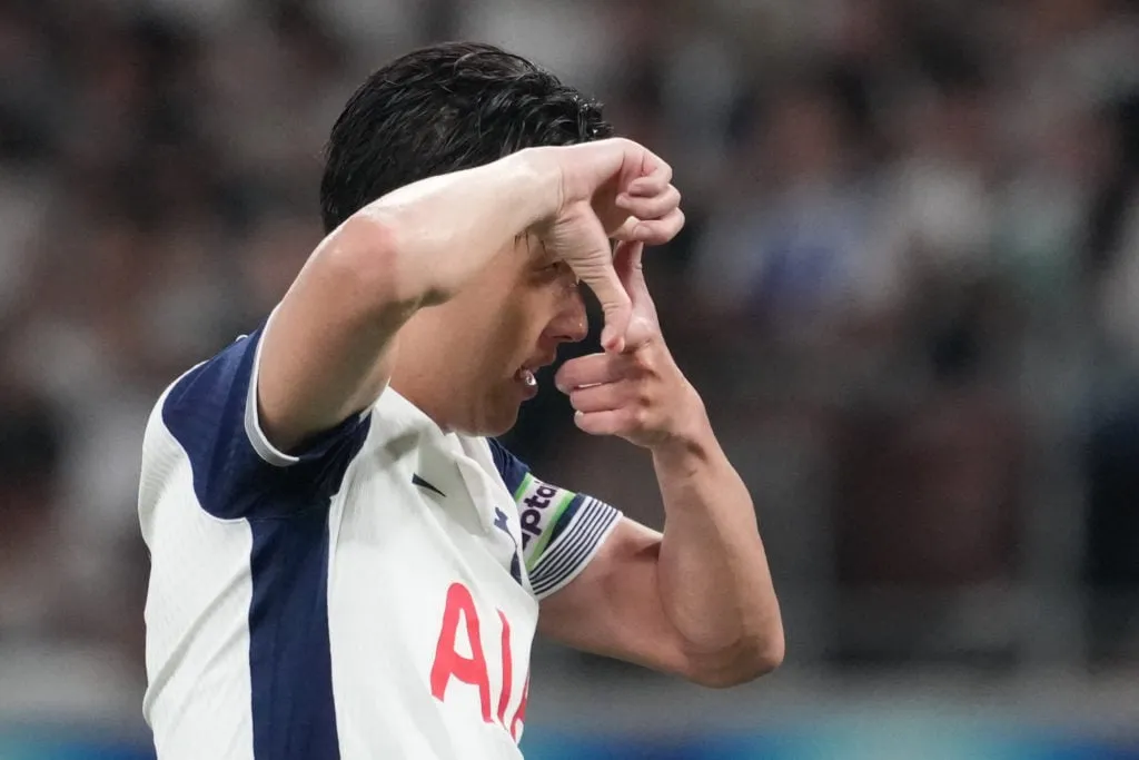 Ange Postecoglou ger Son Heung-Min kontraktsuppdatering, forwarden har ett år kvar på affären