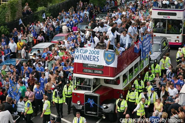 Les fans de Portsmouth réagissent au 10e anniversaire de la FA Cup