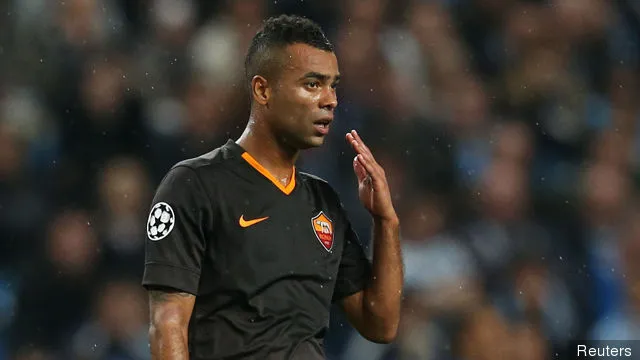 Ashley Cole – AS Roma' title='Az Arsenal legjobb XI a Premier League-korszakában