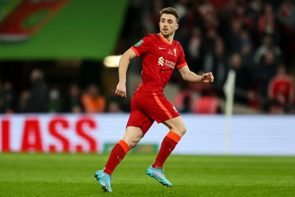 LONDEN ENGELAND - FEBRUARI 27: Dioga Jota van Liverpool tijdens de Carabao Cup-finale tussen Chelsea en Liverpool in het Wembley Stadion op 27 februari 2022 in Londen, Engeland. (Foto door Robin Jones/Getty Images)' title='Voorspelde line-up van Liverpool vanavond: Klopp brengt een speler van £ 41 miljoen terug in de beslissing van Thiago