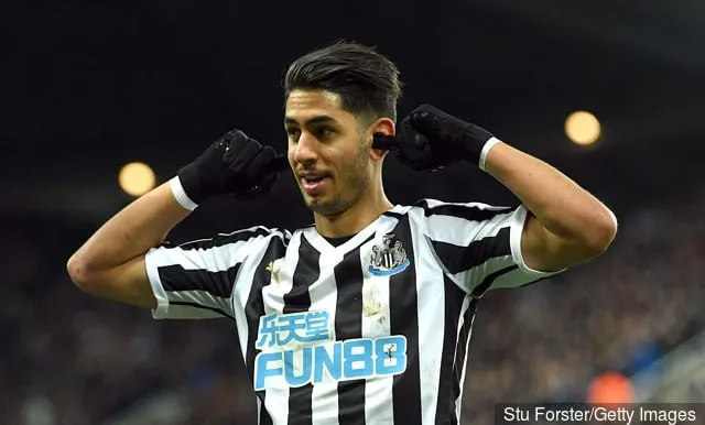 Заўзятары 'Ньюкасл Юнайтэд' рэагуюць у Твітэры на святкаванне Аёзэ Перэса