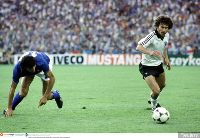 Paul Breitner – Nyugat-Németország akcióban' title='Németország minden idők válogatottja és XI. helye a Nemzetközi Legendák Világkupán