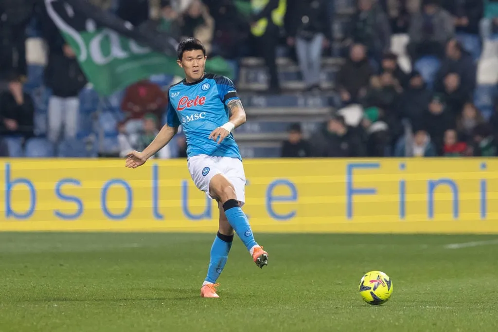 보도: 손흥민은 이제 토트넘이 김민재를 영입하는 데 도움을 줄 수 있다