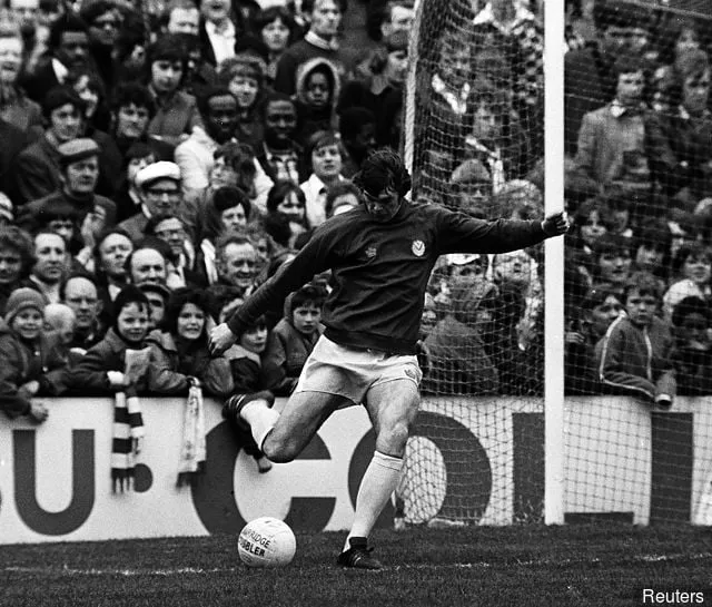 David Harvey - Leeds United' title='Leeds Uniteds seks største målmænd nogensinde: Sprake Martyn og Harvey alle inkluderet