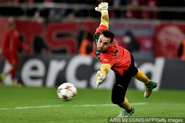 レポート：ノッティンガム・フォレストのオーナーの関係で、ロベルト・ヒメネスがシティ・グラウンドに移籍する可能性がある