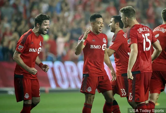 MLS: LA Galaxy, Toronto FC' title='Viikon MLS-tiimi: Frank Lampard ja Mike Grella pääosissa Big Applessa