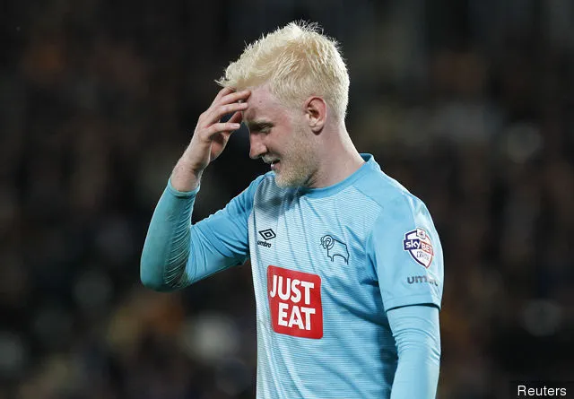 Derby' title='Mesut Ozil du championnat: Jamie Redknapp salue le défi Will Hughes du comté de Derby