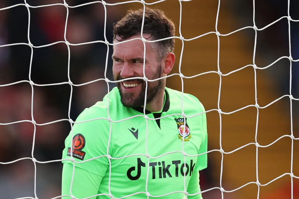 Ryan Reynolds révèle un étrange accessoire de Deadpool qu'il offre à Ben Foster