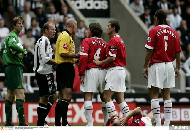 ハワード・ウェッブ - 主審、アラン・シアラー、ロイ・キーン' title='ニューカッスルのファンがクラブの最大のライバルをランク付け