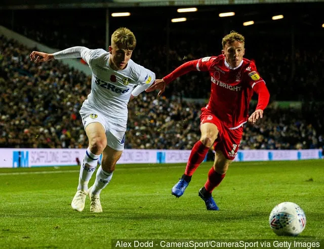 리즈 유나이티드' title='리즈의 예상 라인업 대 셰필드 유나이티드: Saiz와 Clarke의 선발 출전