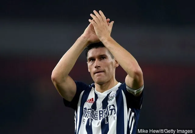 Aston Villa en Wenger onder de eerbetoon aan Gareth Barry van West Brom