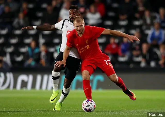 Дэрбі' title='Рагнар Клаван з Ліверпуля каментуе адаптацыю да жыцця ў Прэм'ер-лізе пасля пераходу з Аўгсбурга