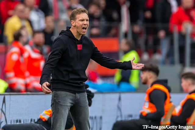El entrenador en jefe Julian Nagelsmann del RB Leipzig hace gestos durante el partido de la Bundesliga entre el Bayer 04 Leverkusen y el RB Leipzig en el BayArena el 5 de octubre de 2019 en Leverkusen, Alemania.' title='Los aficionados del Arsenal reaccionan a los vínculos con el ex objetivo del Tottenham Julian Nagelsmann