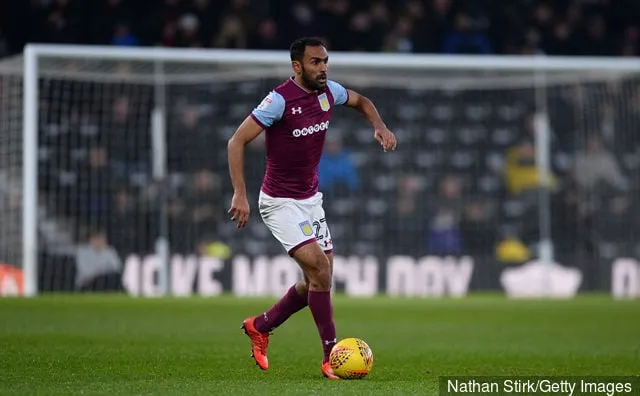 Ahmed Elmohamady von Aston Villa in Aktion während des Sky Bet Championship-Spiels zwischen Derby County und Aston Villa im iPro Stadium am 16. Dezember 2017 in Derby, England.' title='Ahmed Elmohamady postet nach der Niederlage von Aston Villa eine Nachricht auf Twitter